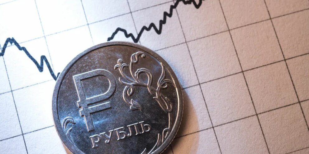 почему укрепился рубль